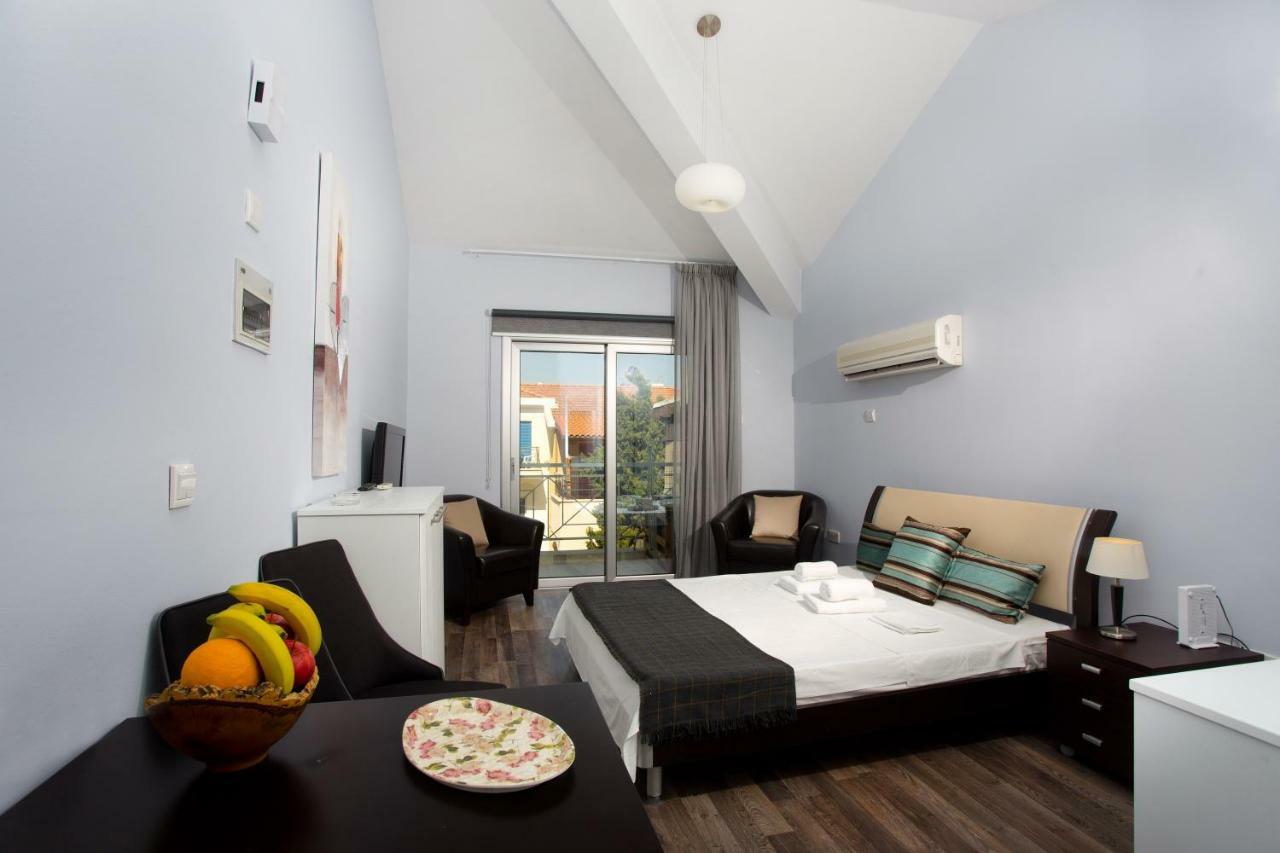 Galatex Beach Living By Trulycyprus Limassol Exteriör bild