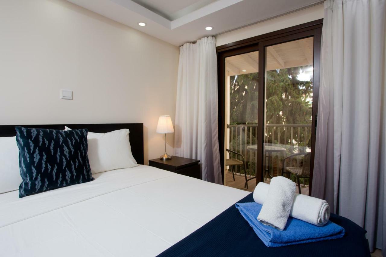 Galatex Beach Living By Trulycyprus Limassol Exteriör bild