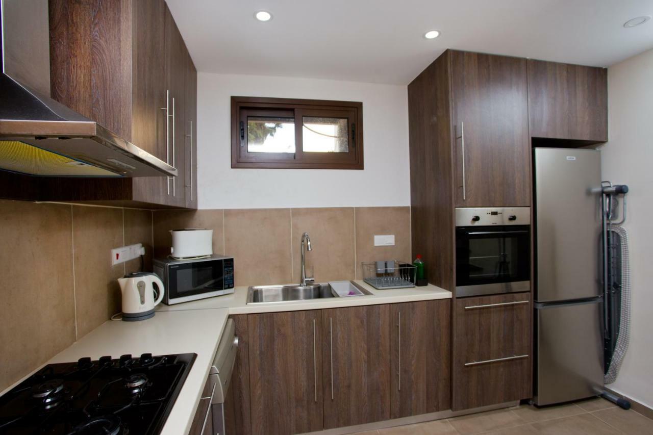 Galatex Beach Living By Trulycyprus Limassol Exteriör bild