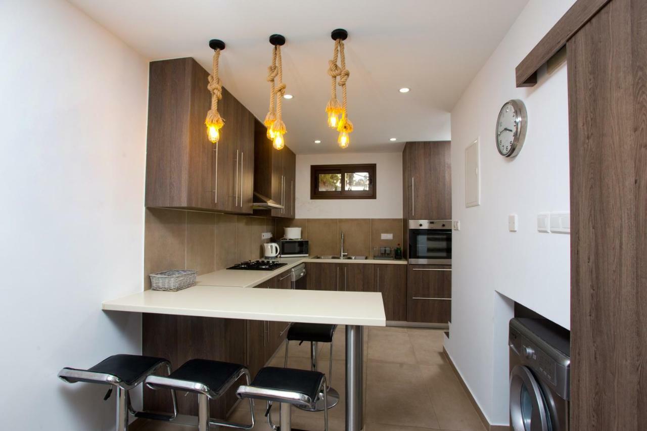 Galatex Beach Living By Trulycyprus Limassol Exteriör bild